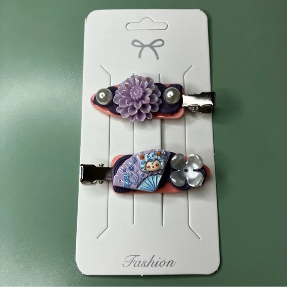Kawaii Handmade Cream Glue Floral Hair Clips with Purple Designs - Picture 2 of 5